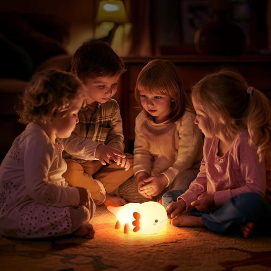 veilleuse bebe groupe enfant qui regarde la lumiere 